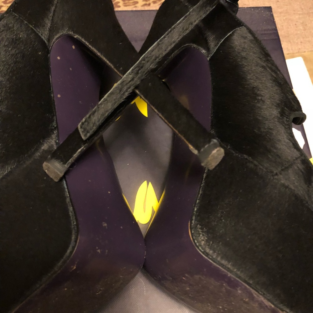 Heels - Picture 6 of 6